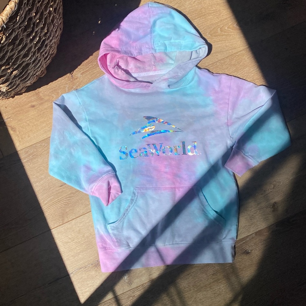 Seaworld tie-dye pull over hoodie youth